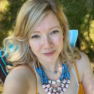 Meet your Posher, Helen